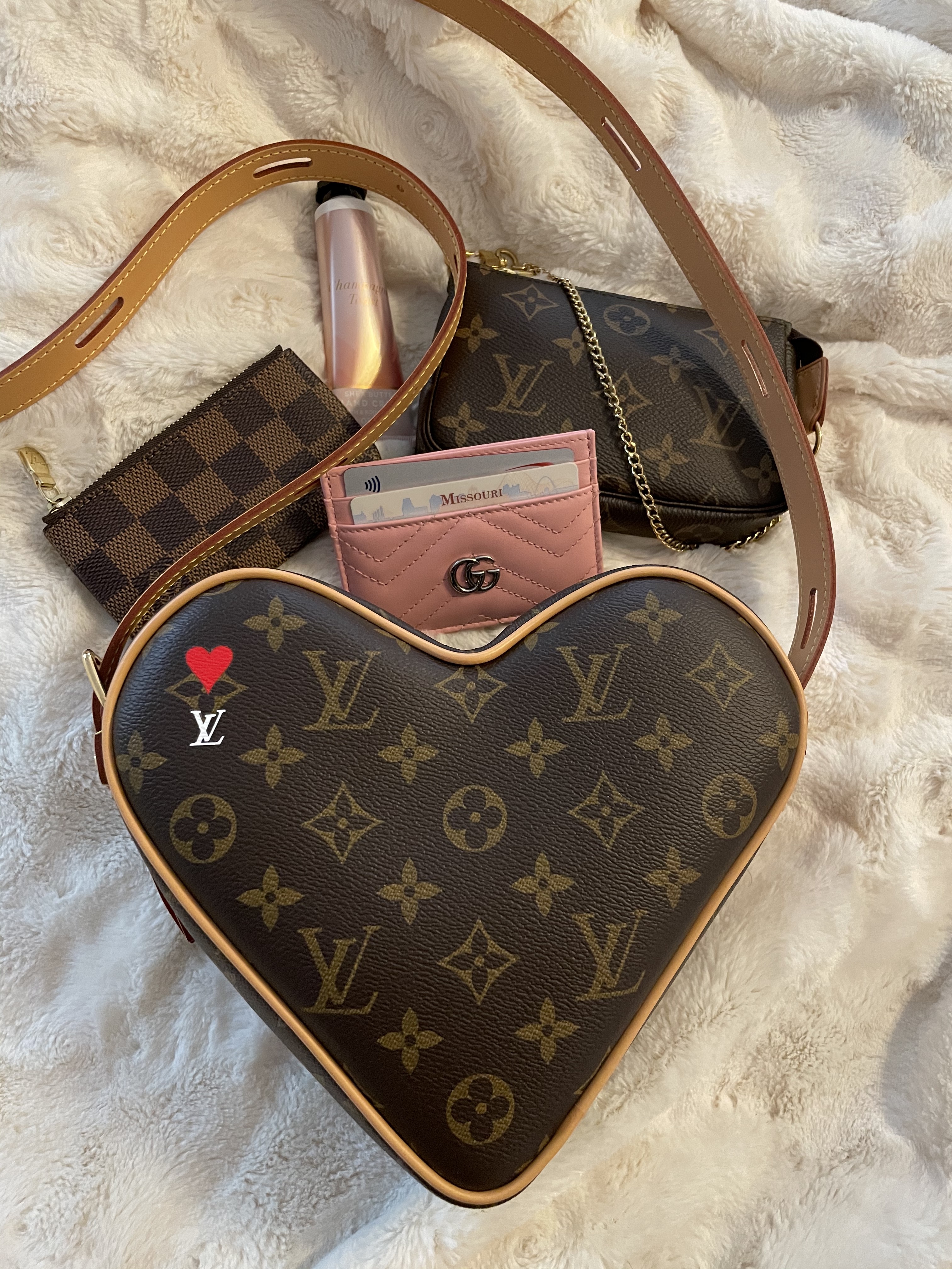 Louis Vuitton Coeur Game On  Natural Resource Department